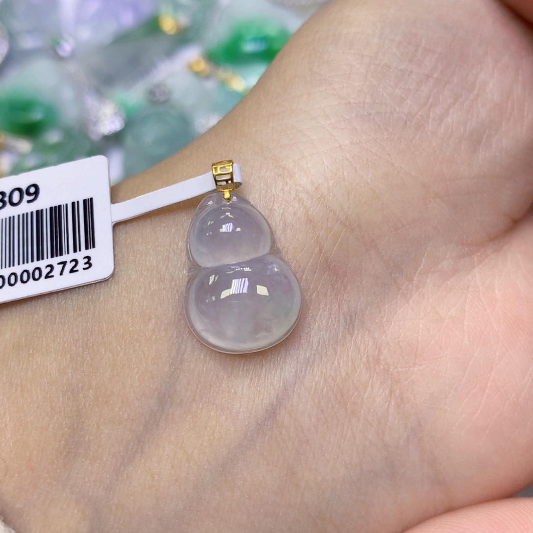 翡翠18K金镶嵌颈饰缅甸天然翡翠