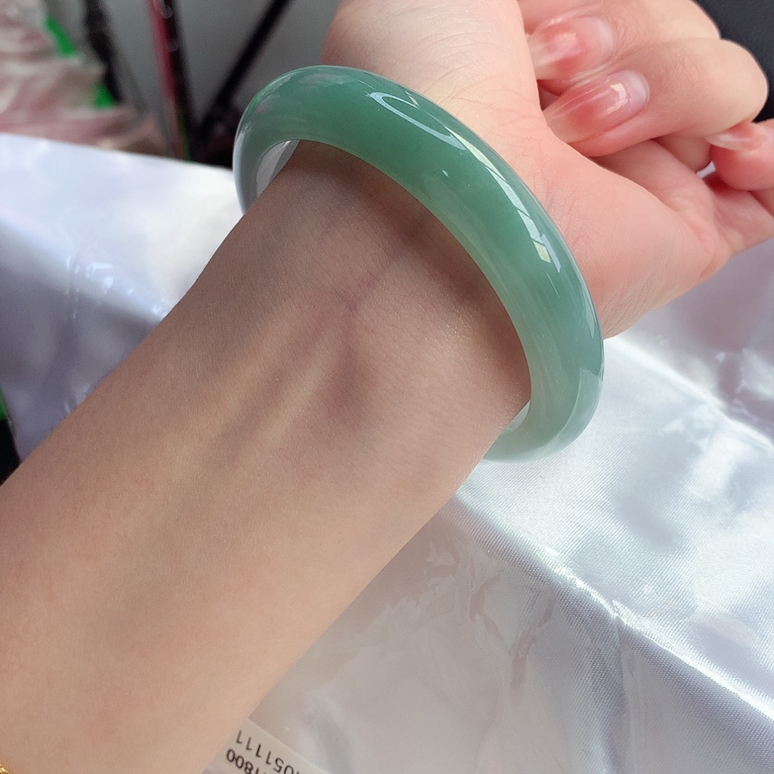 翡翠手镯未镶嵌天然A货翡翠58