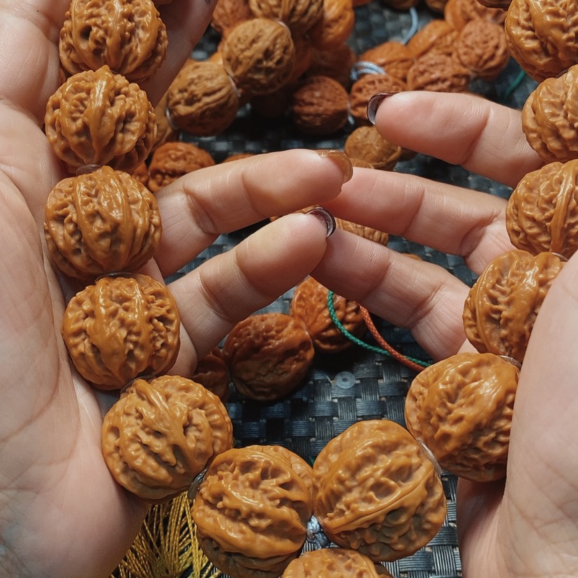 【闪购商品】文玩核桃吊坠夏粗筋八棱