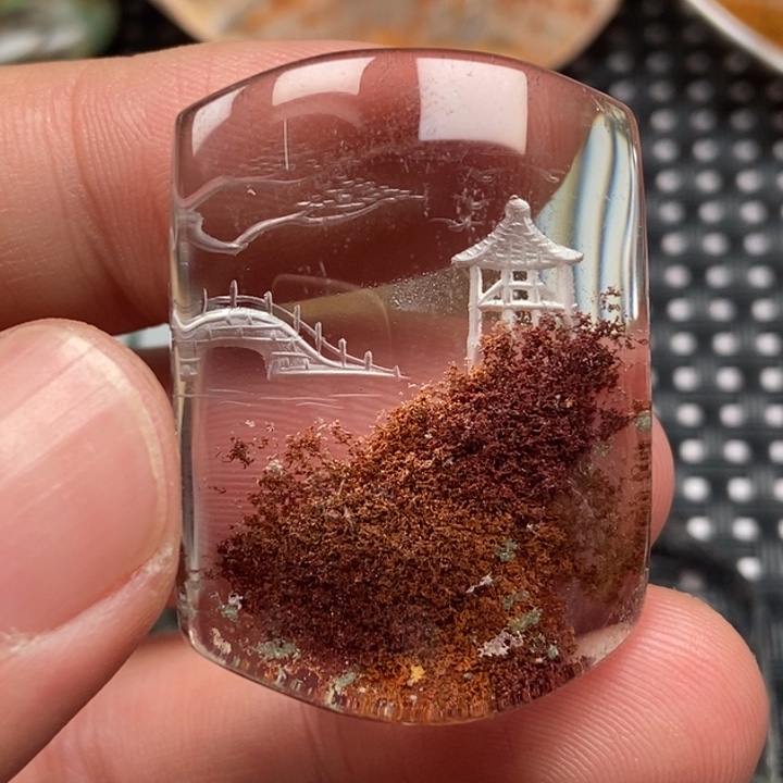 淡***蓝颈饰水晶未镶嵌脖子