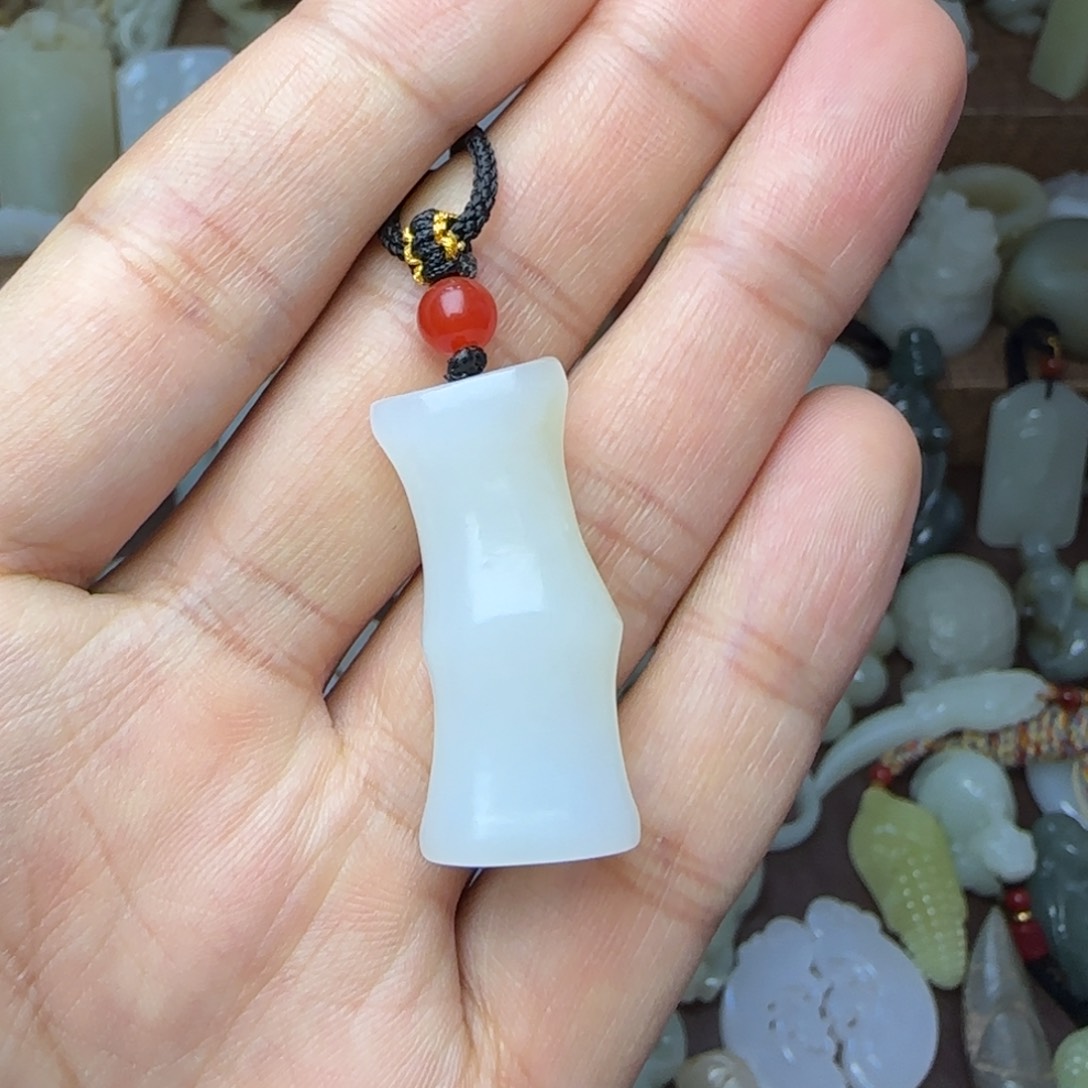 和田玉挂件未镶嵌