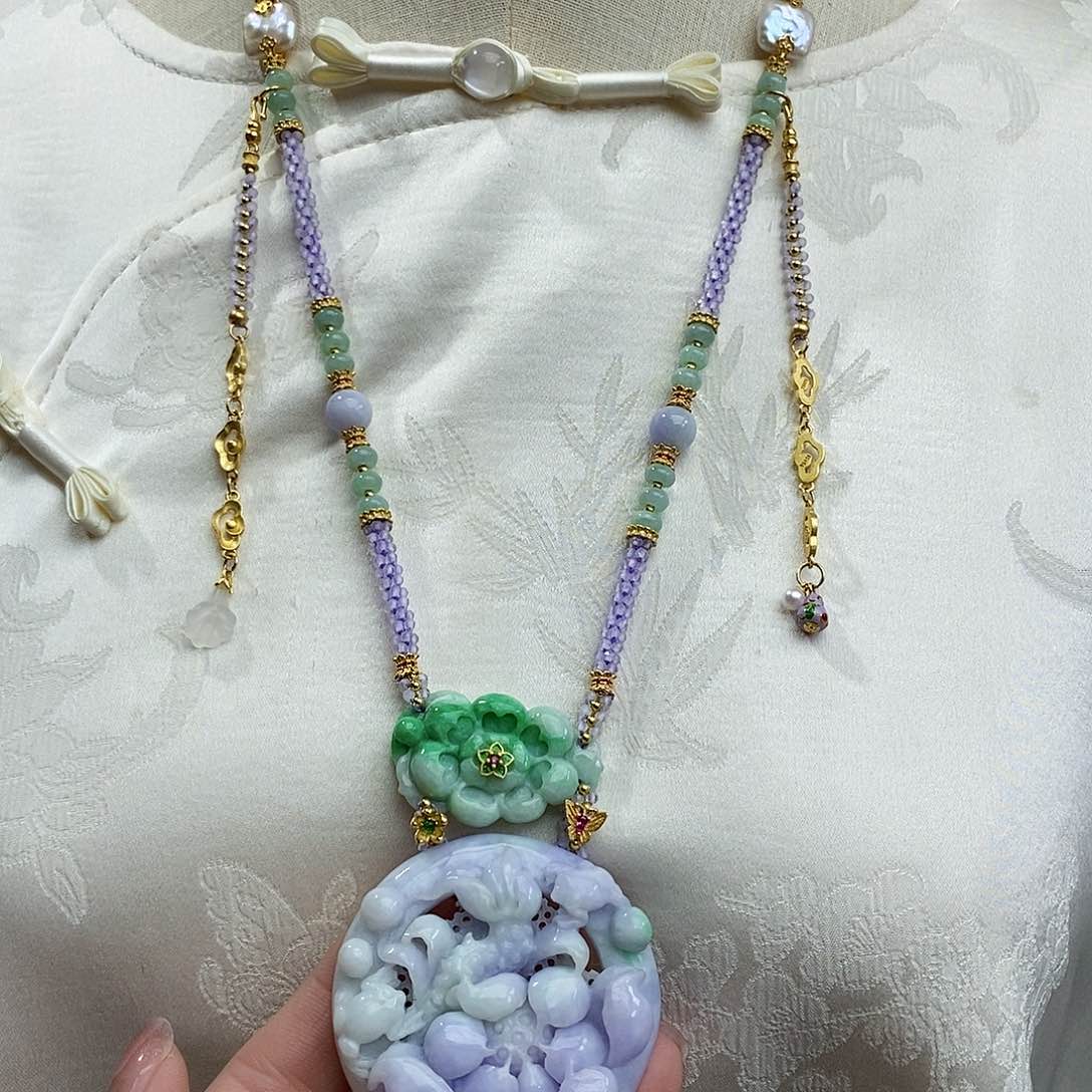 翡翠颈饰未镶嵌天然