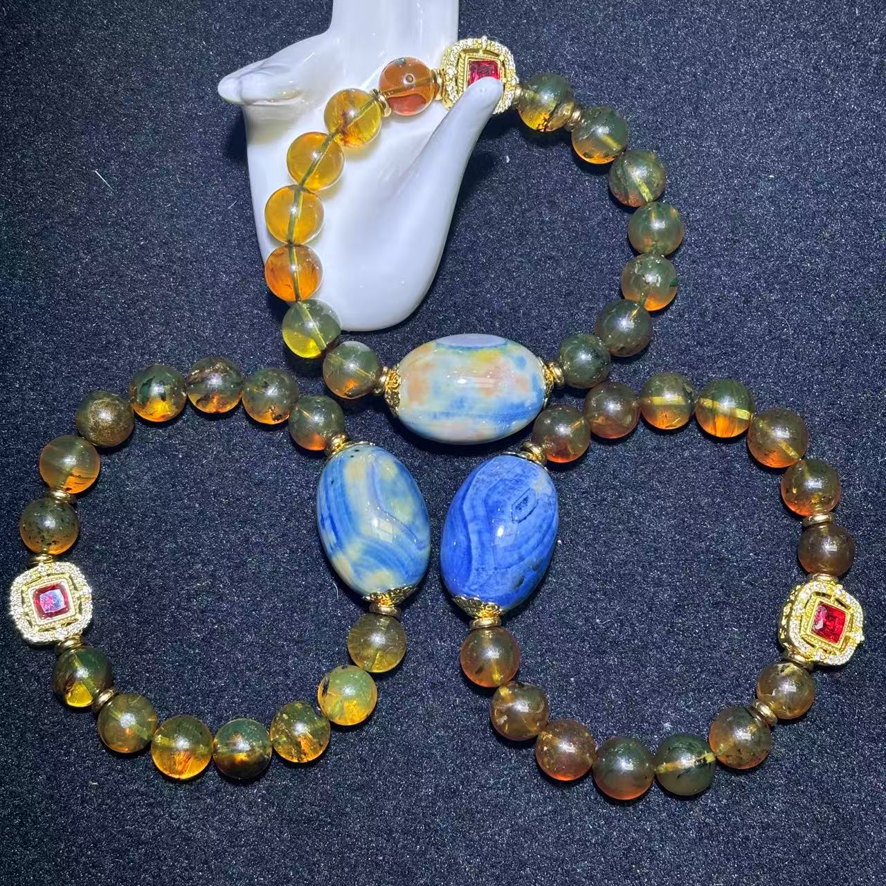 M2825大20小10左右-多宝九金九品灵草珀琥珀手串-多样性发其一