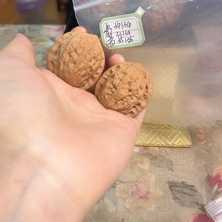 文玩核桃把件非嫁接将军帽