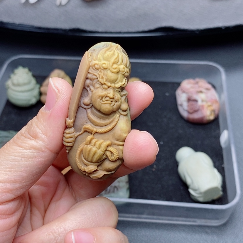 【闪购商品】定制石英质玉吊坠未镶嵌