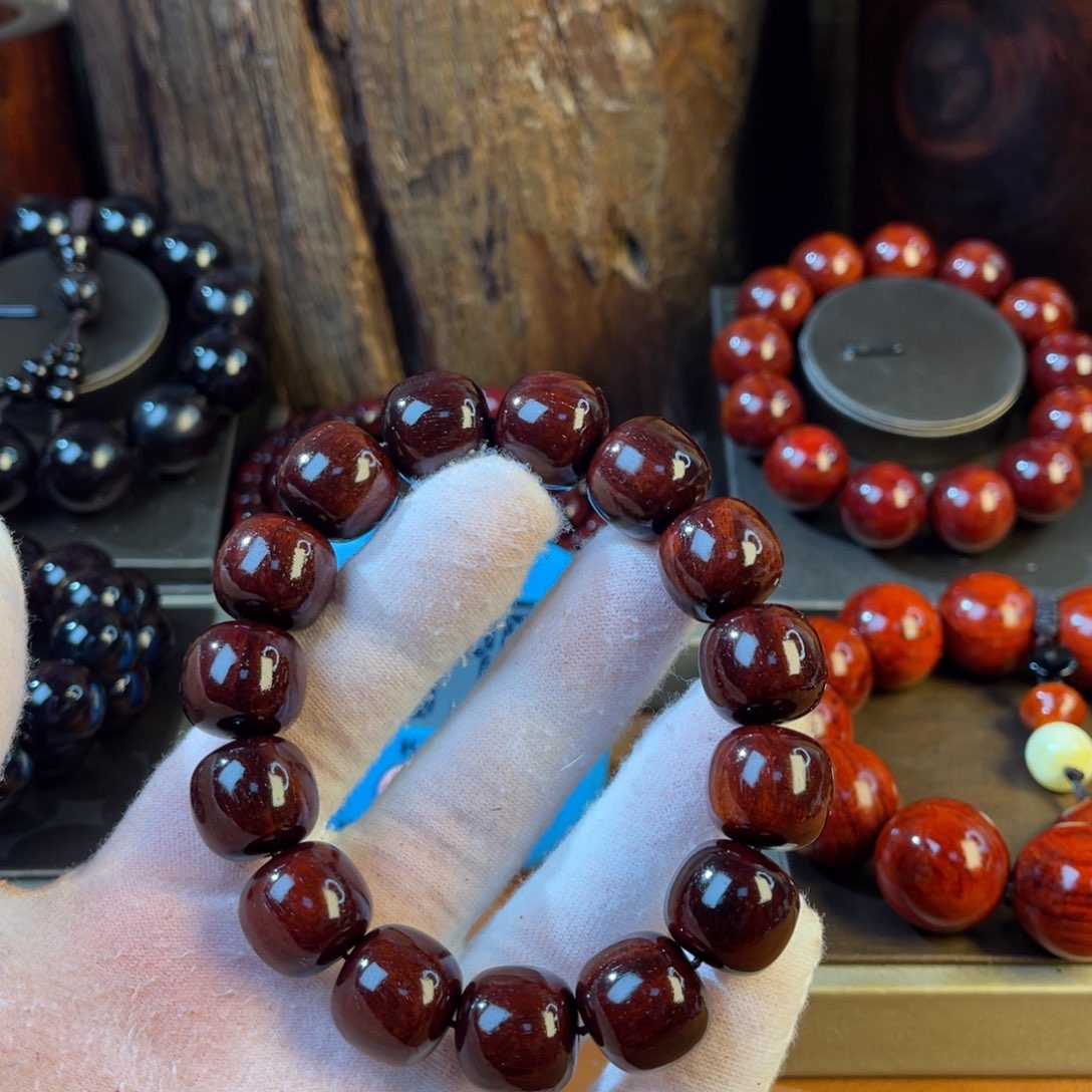 檀香紫檀（小叶紫檀）花***?