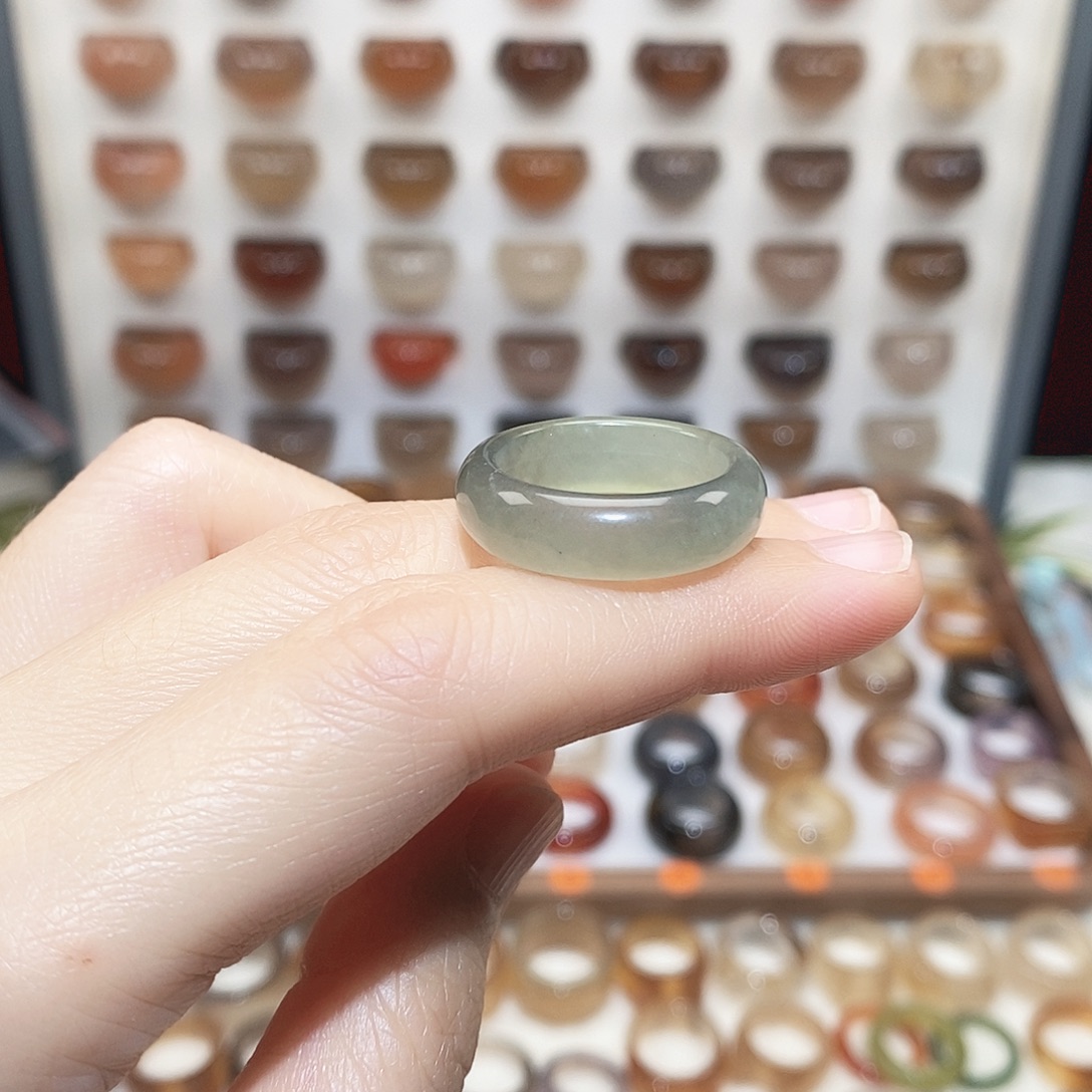 玛瑙/玉髓未镶嵌戒指港19码岫玉不退换