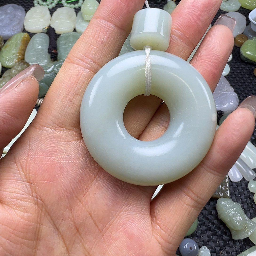 和田玉未镶嵌吊坠(不含链)