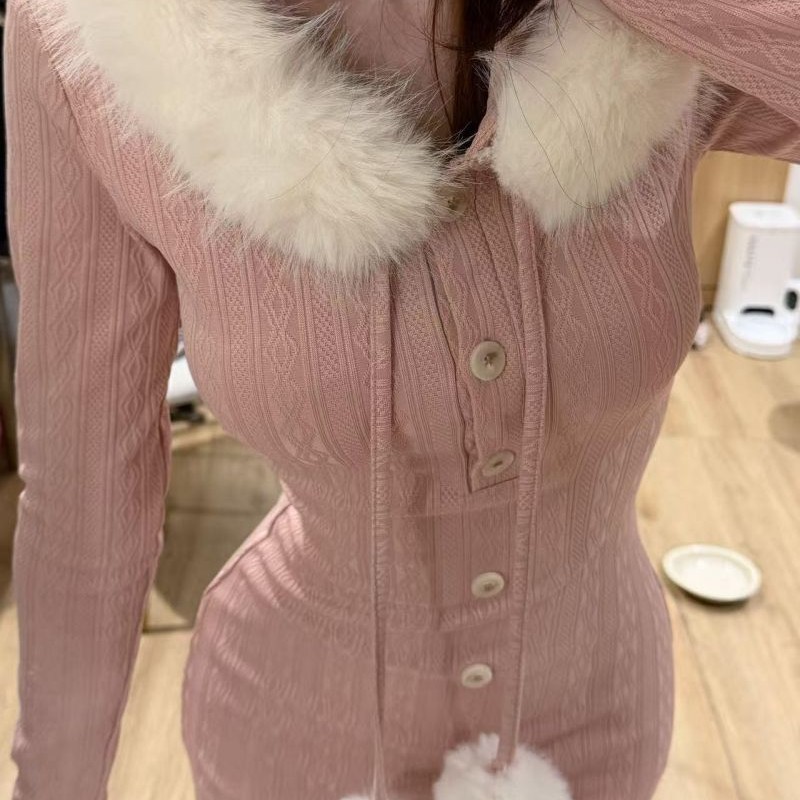 粉白毛毛边连帽连衣裙，！！！实物以直播间为准！！！