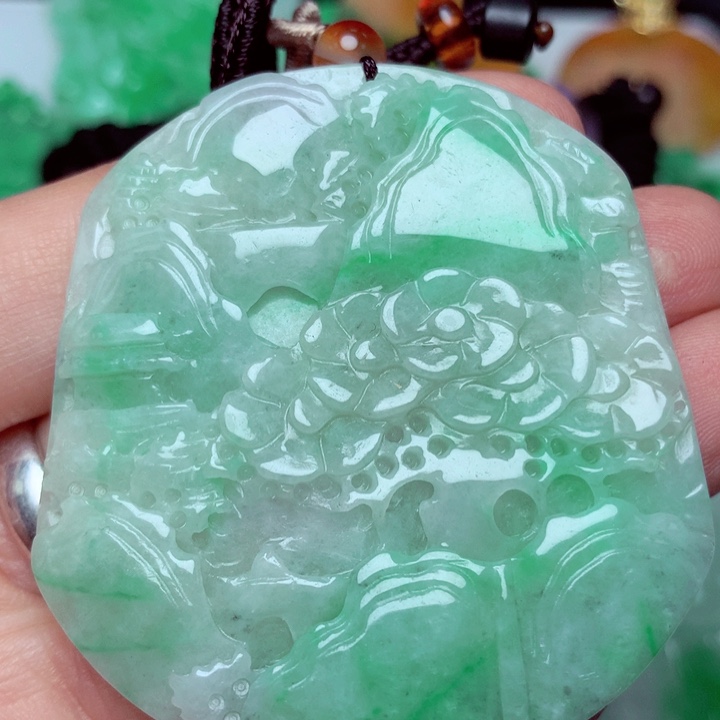 翡翠吊坠(不含链)未镶嵌