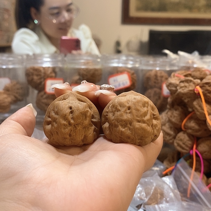 文玩核桃吊坠?**发古蟾有修