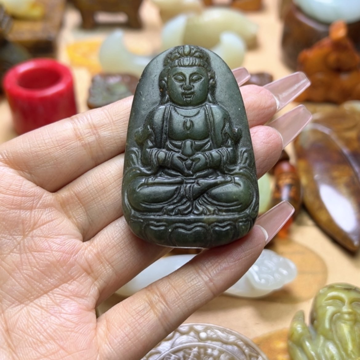 【闪购商品】蛇纹石玉颈饰未镶嵌