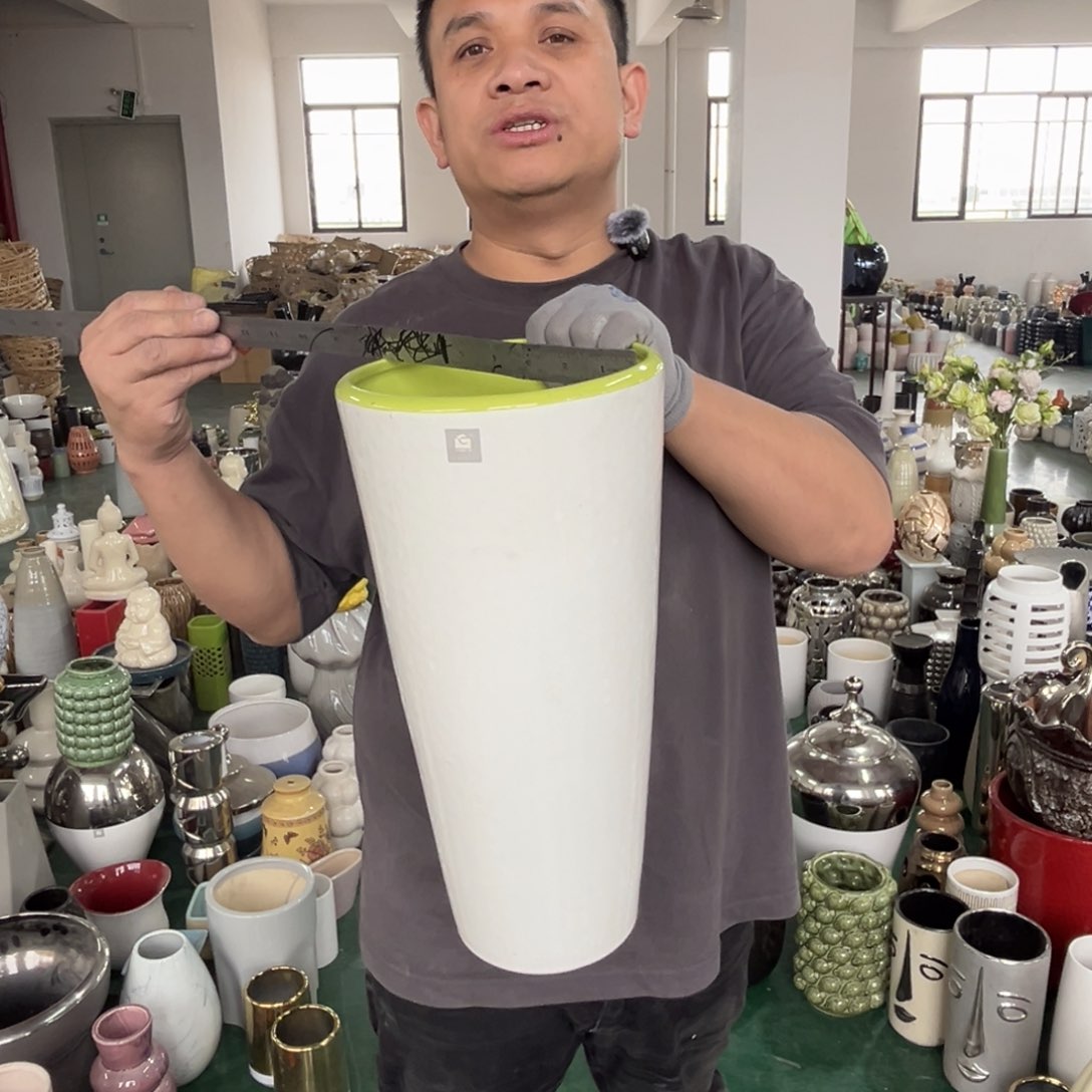 摆件54 号高中低温陶瓷瓶（部分微瑕）