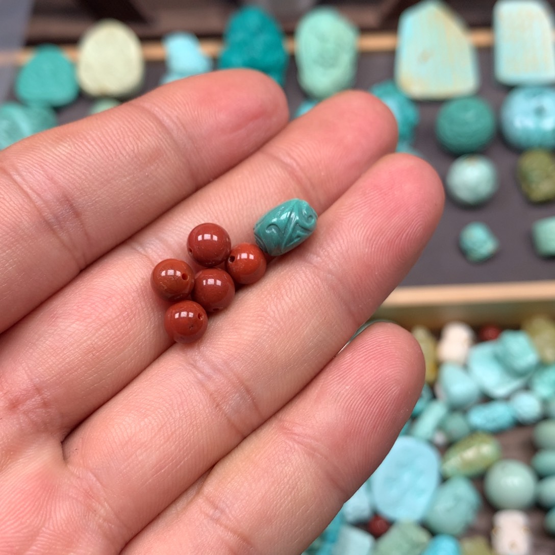 南红玛瑙雕刻未镶嵌