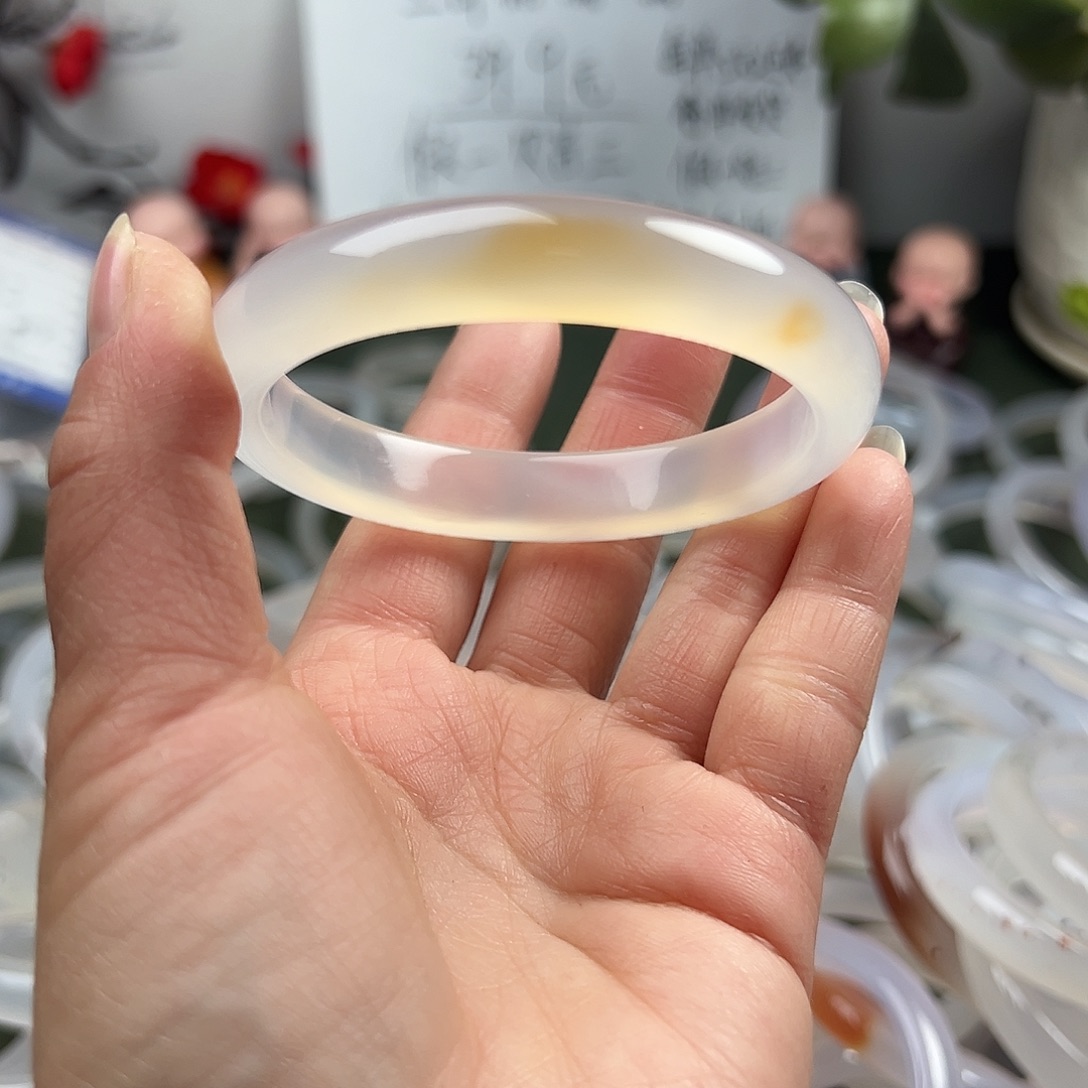 玛瑙/玉髓未镶嵌手镯