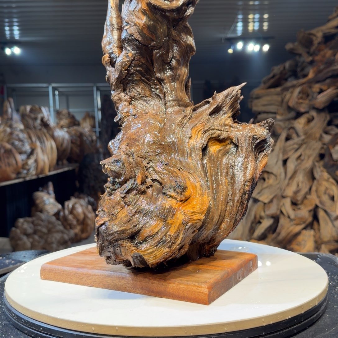 专***师木王一刀琥珀木摆件22