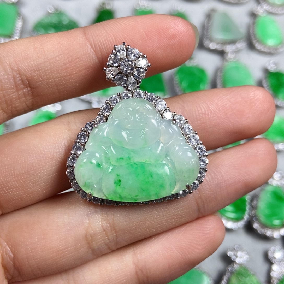 颈饰未镶嵌翡翠佛公