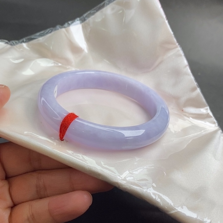 翡翠手镯未镶嵌58圈