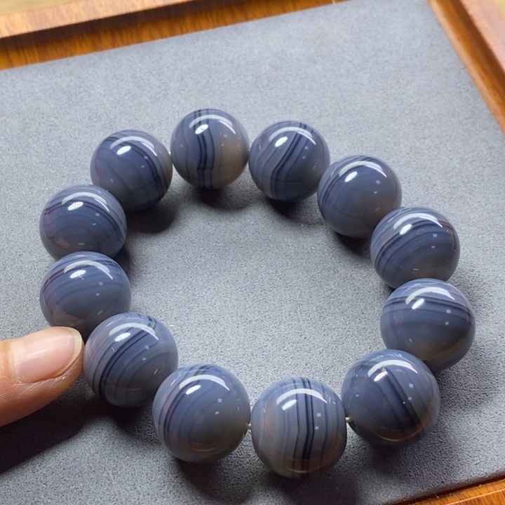 玛瑙/玉髓手链未镶嵌折****疼