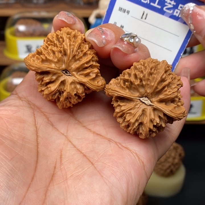 文玩核桃吊坠41满天星