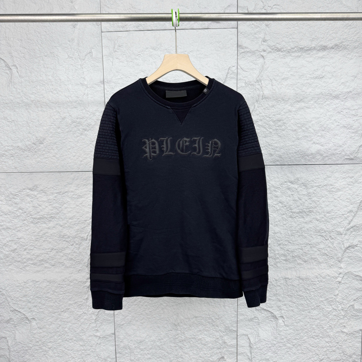 99新 Philipp Plein M码/黑色字母刺绣圆领卫衣/17997100