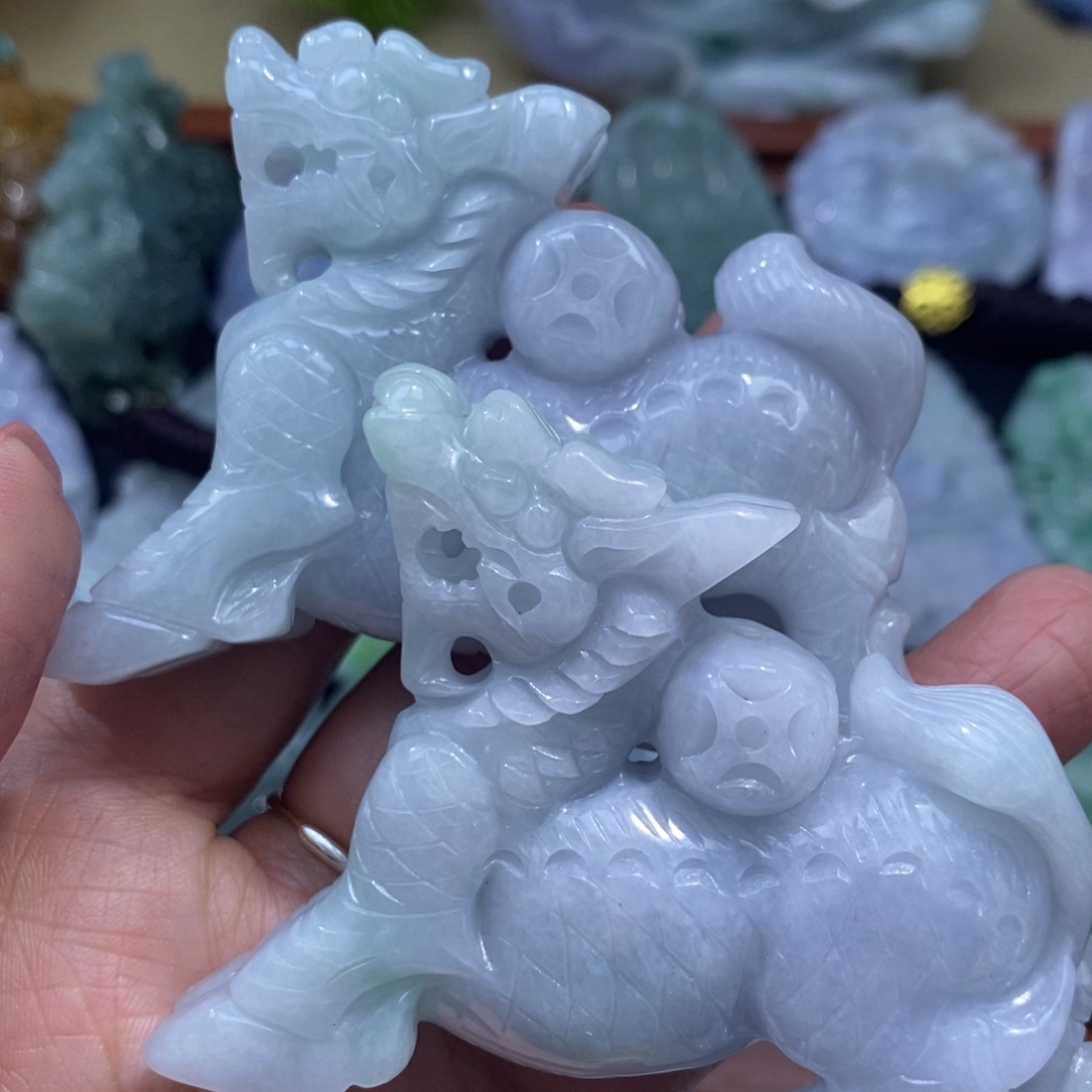 【闪购商品】翡翠未镶嵌颈饰一对