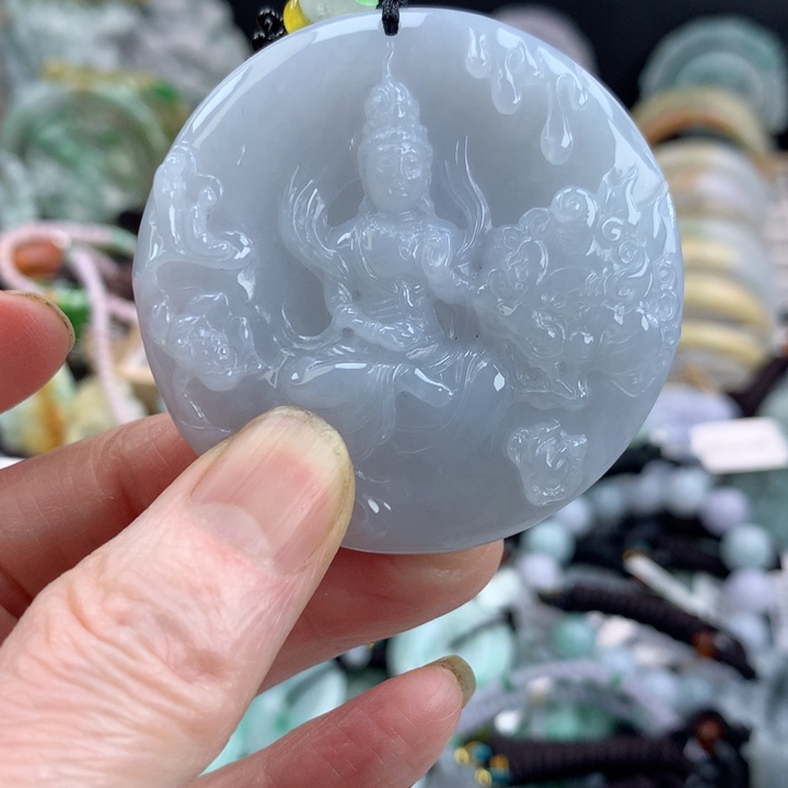 翡翠颈饰未镶嵌吊坠