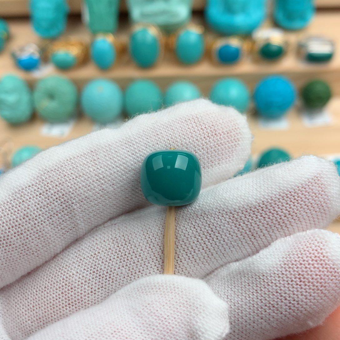 绿松石配饰未镶嵌11.4-10.4mm