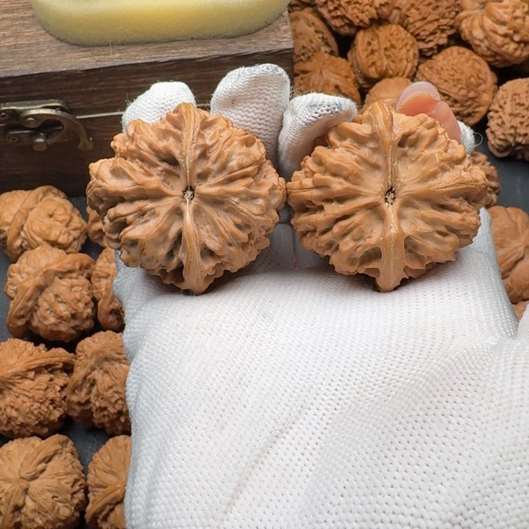 文玩核桃吊坠42野牛4237