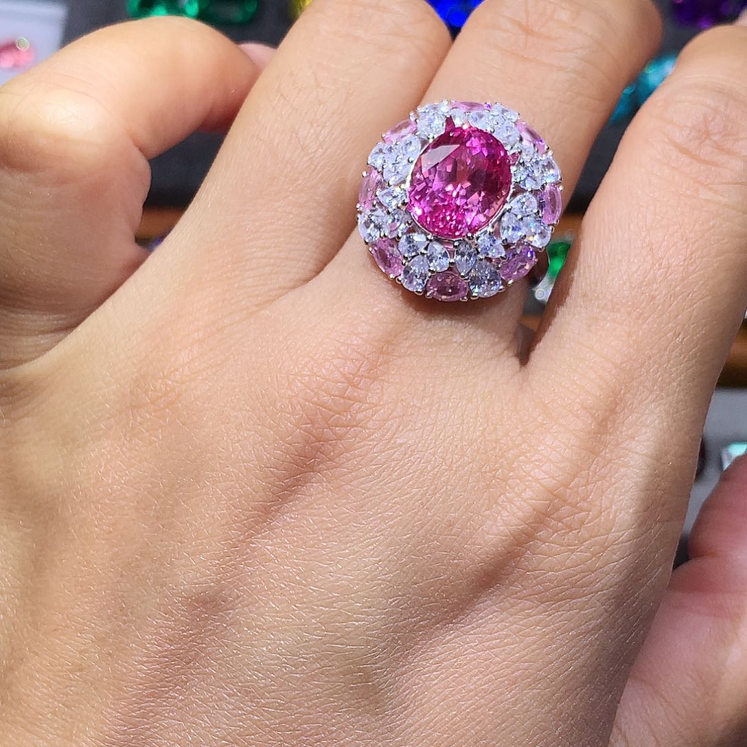 弦***）合成（培育）蓝宝石裸石