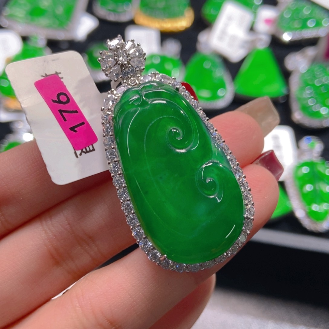 翡翠吊坠(不含链)未镶嵌