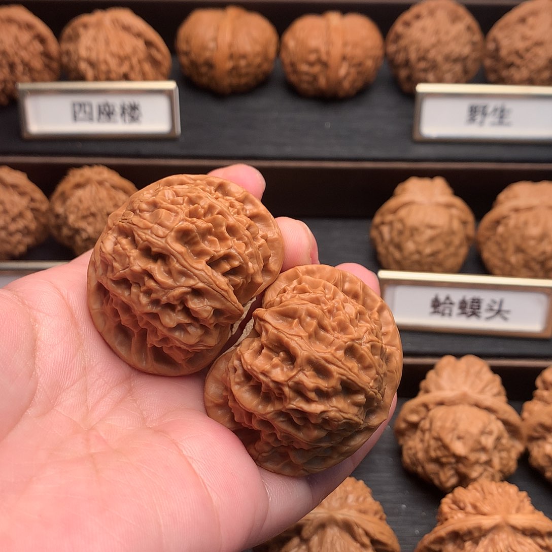 文玩核桃吊坠52号宫灯43