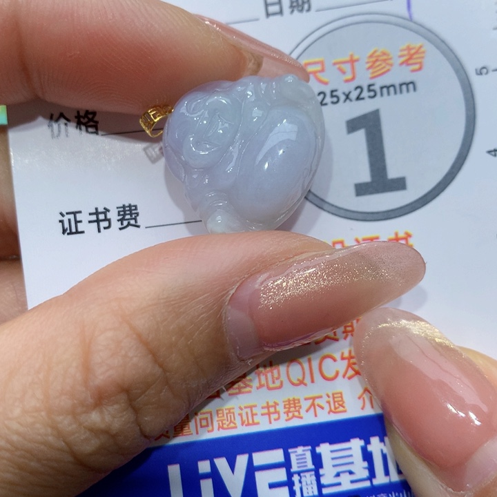 翡翠颈饰18K金镶嵌佛公