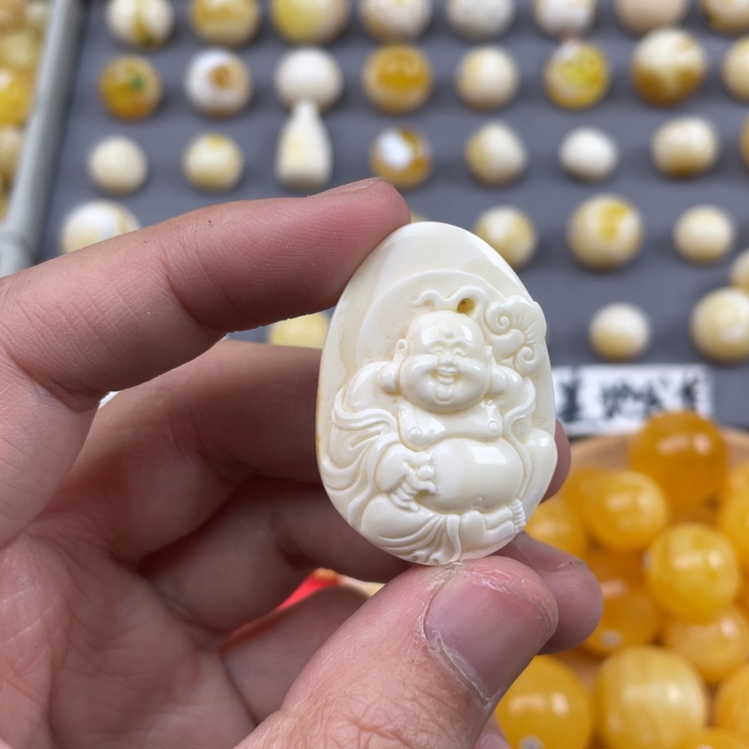 蜜蜡珠宝奇石未镶嵌