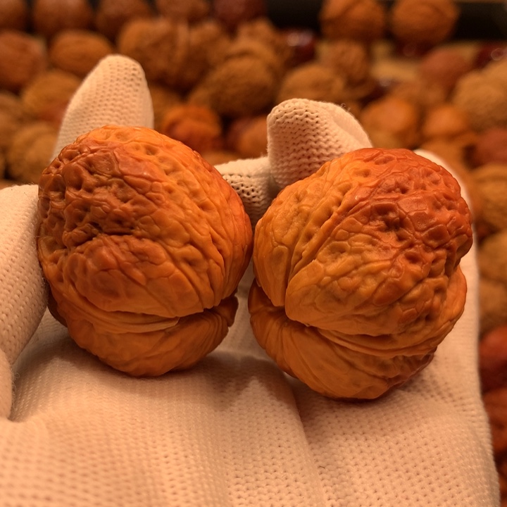 用***5文玩核桃吊坠50………..