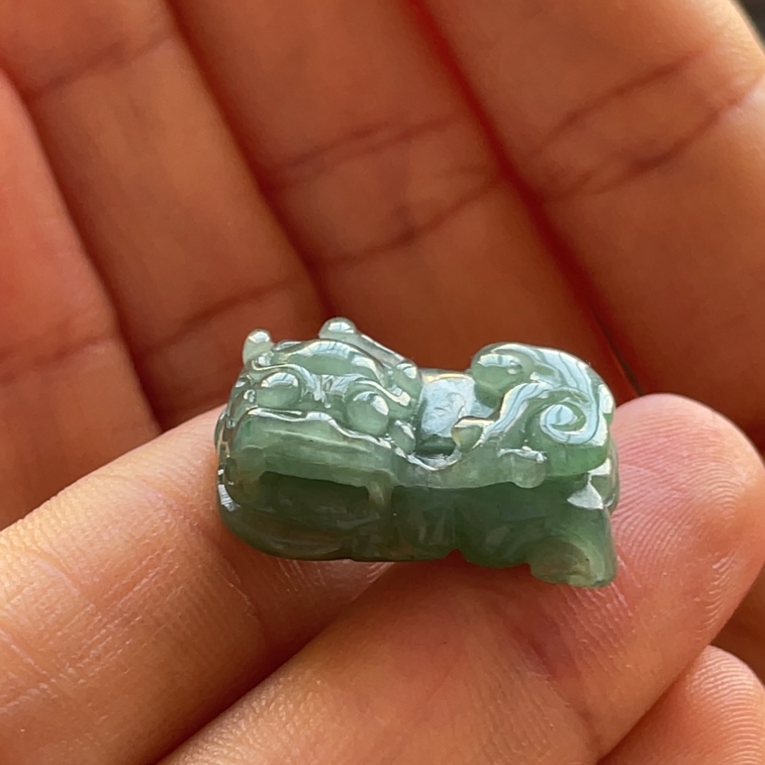 翡翠颈饰未镶嵌貔貅