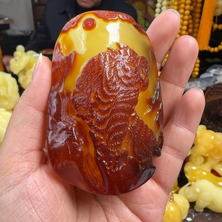 蜜蜡珠宝奇石未镶嵌