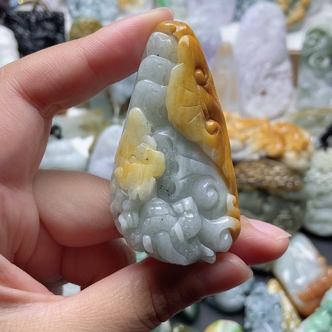 翡翠未镶嵌颈饰翡翠