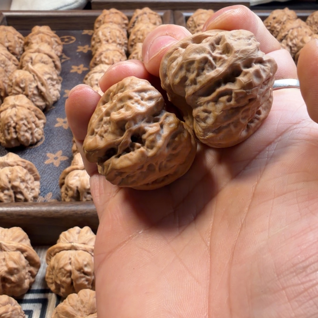 落***d手串文玩核桃蛤蟆头