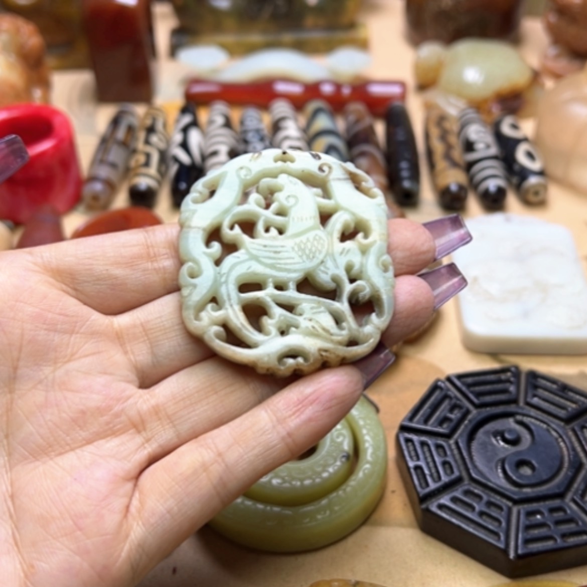 【闪购商品】蛇纹石玉未镶嵌颈饰
