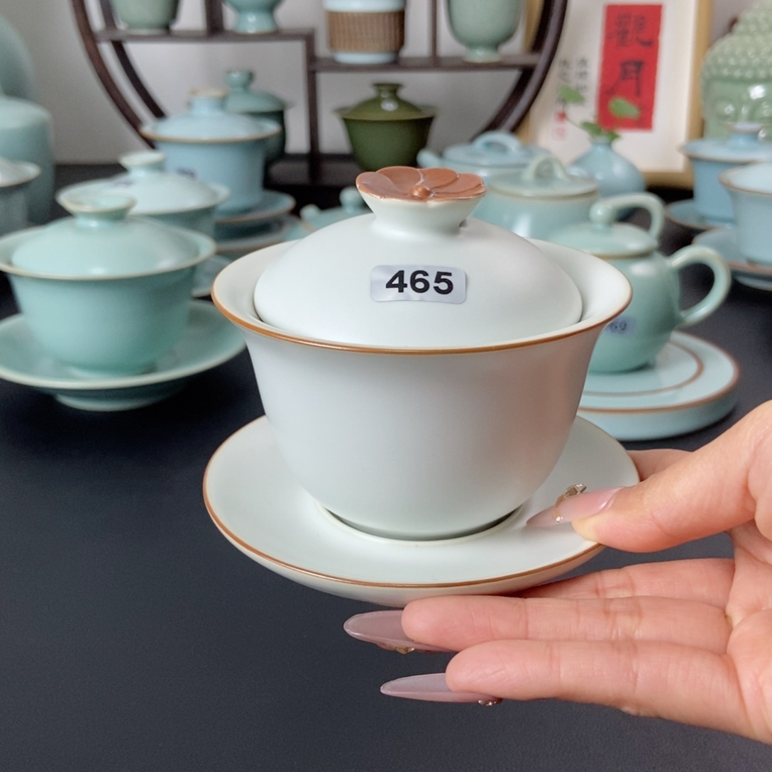 微瑕月白元宝盖碗465号