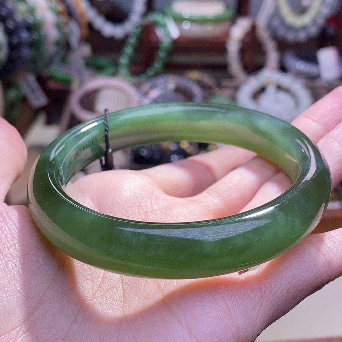 和田玉未镶嵌碧玉毕业级猫眼手镯60圈口