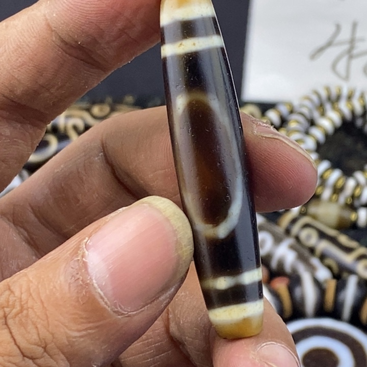 只买单纯的吊坠，没带链子，属的性质。