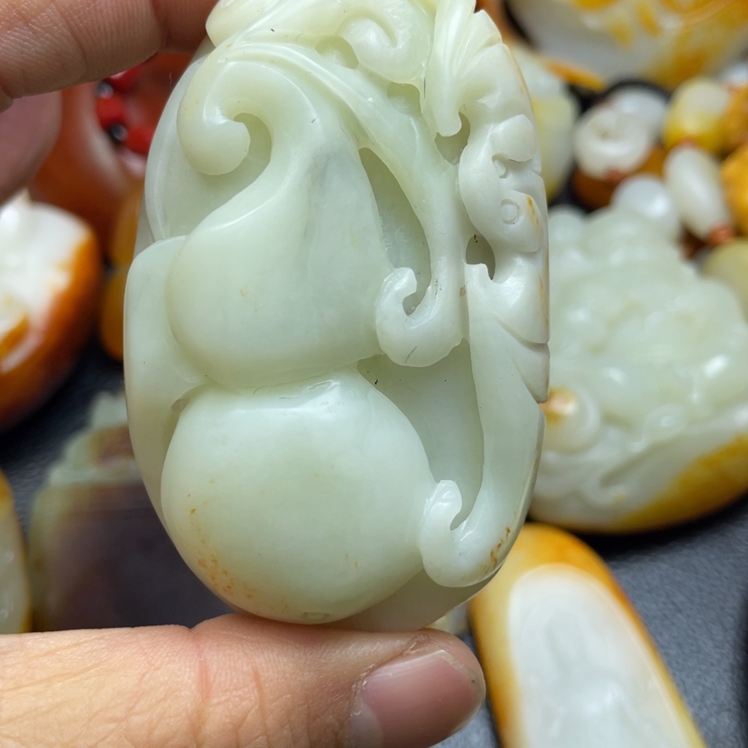 和田玉未镶嵌挂件