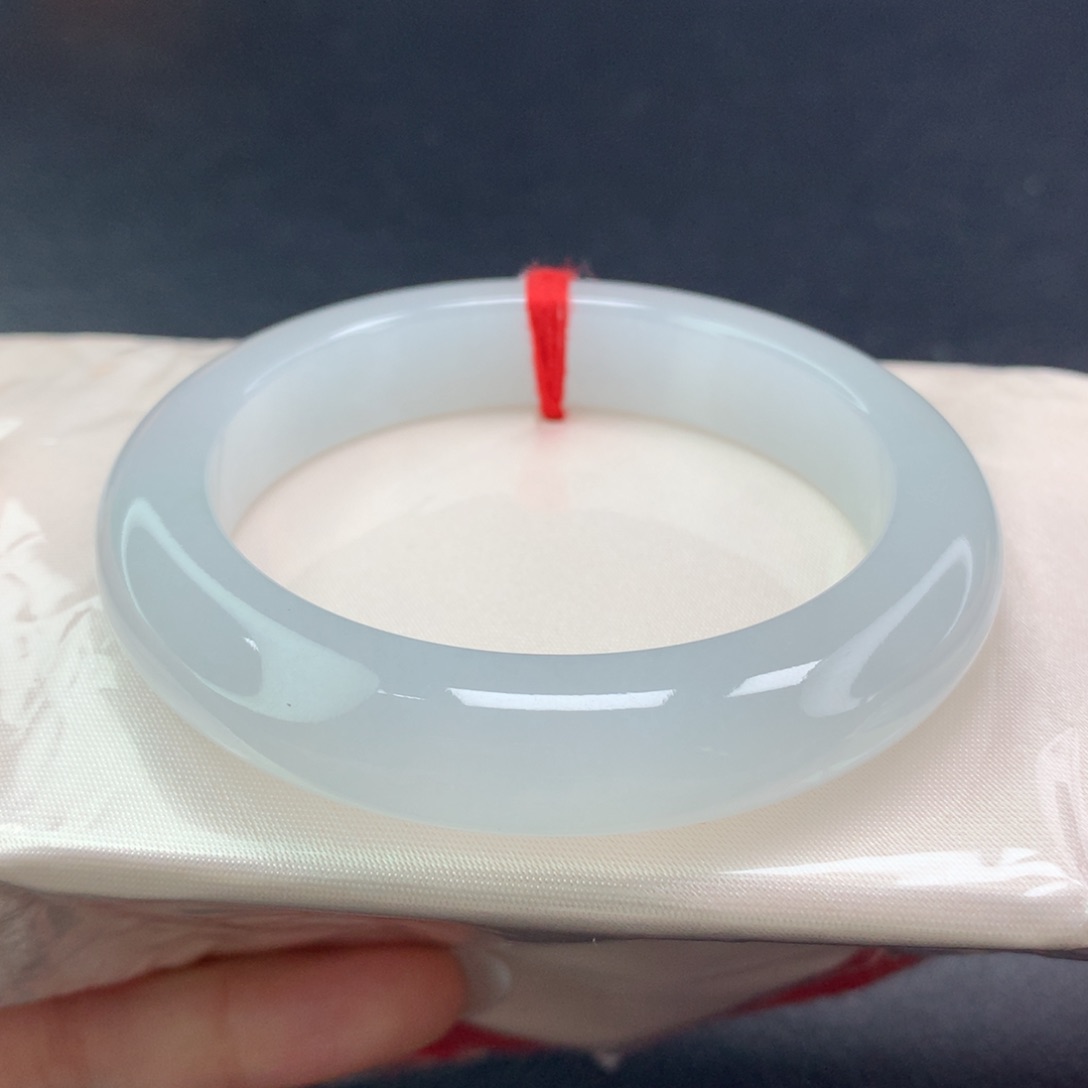 翡翠手镯未镶嵌（50号）