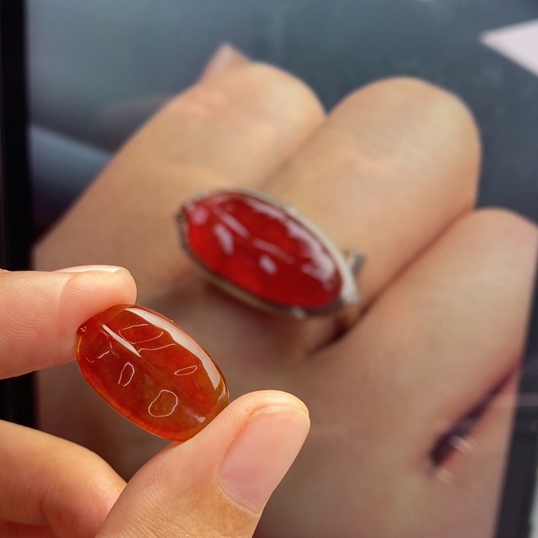 定制翡翠未镶嵌红翡