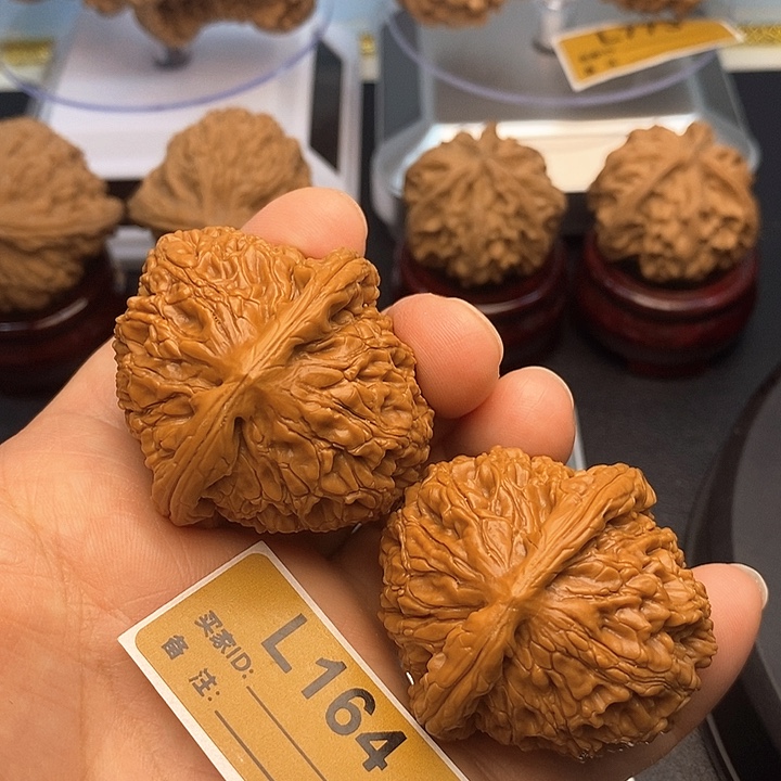 吊坠文玩核桃水龙纹4.2