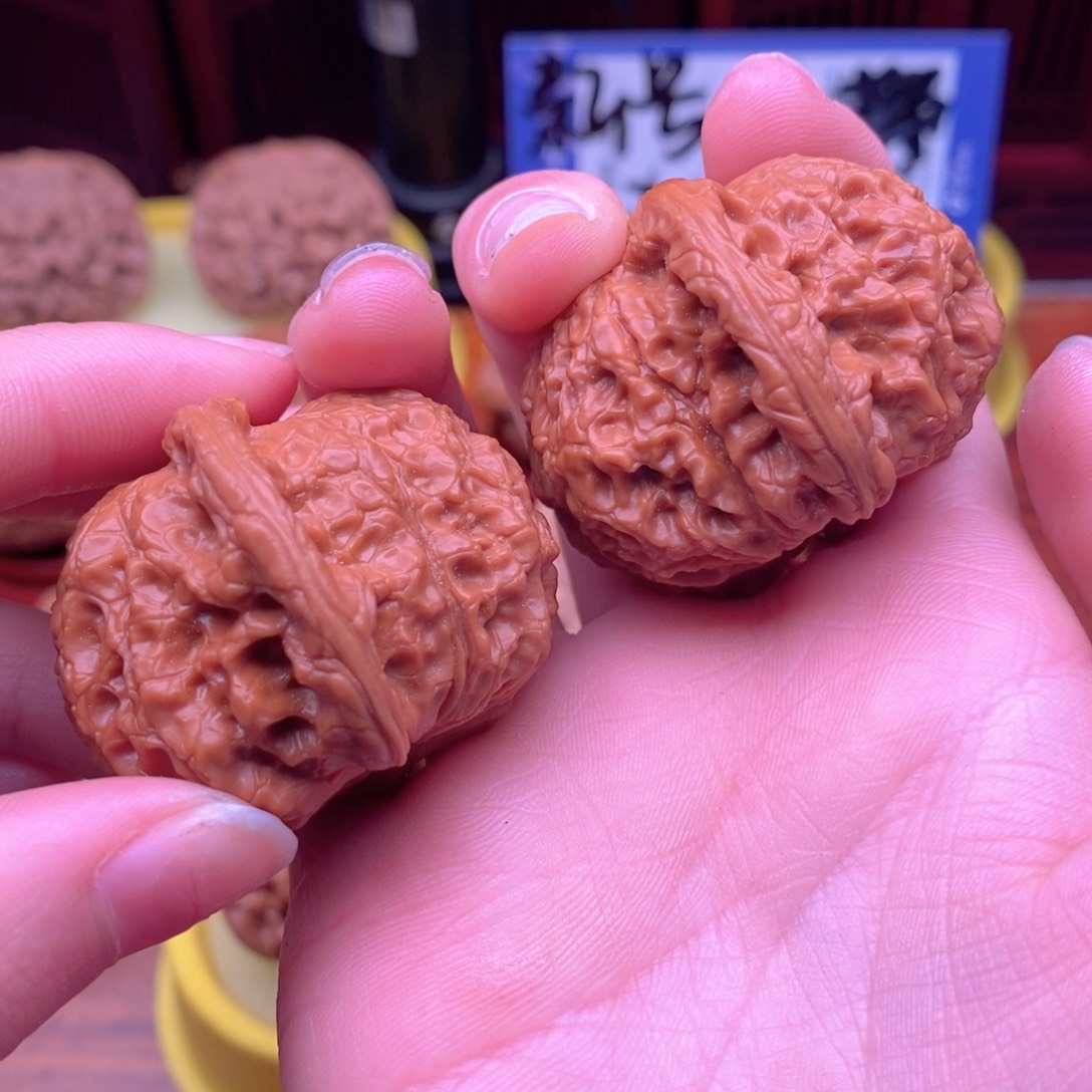 文玩核桃吊坠L**T血麒麟