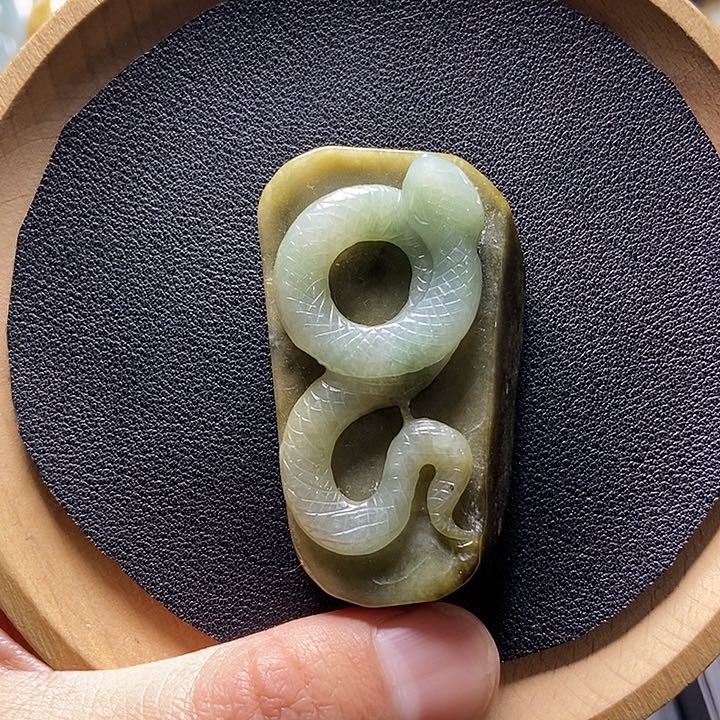 翡翠颈饰未镶嵌缅甸a货