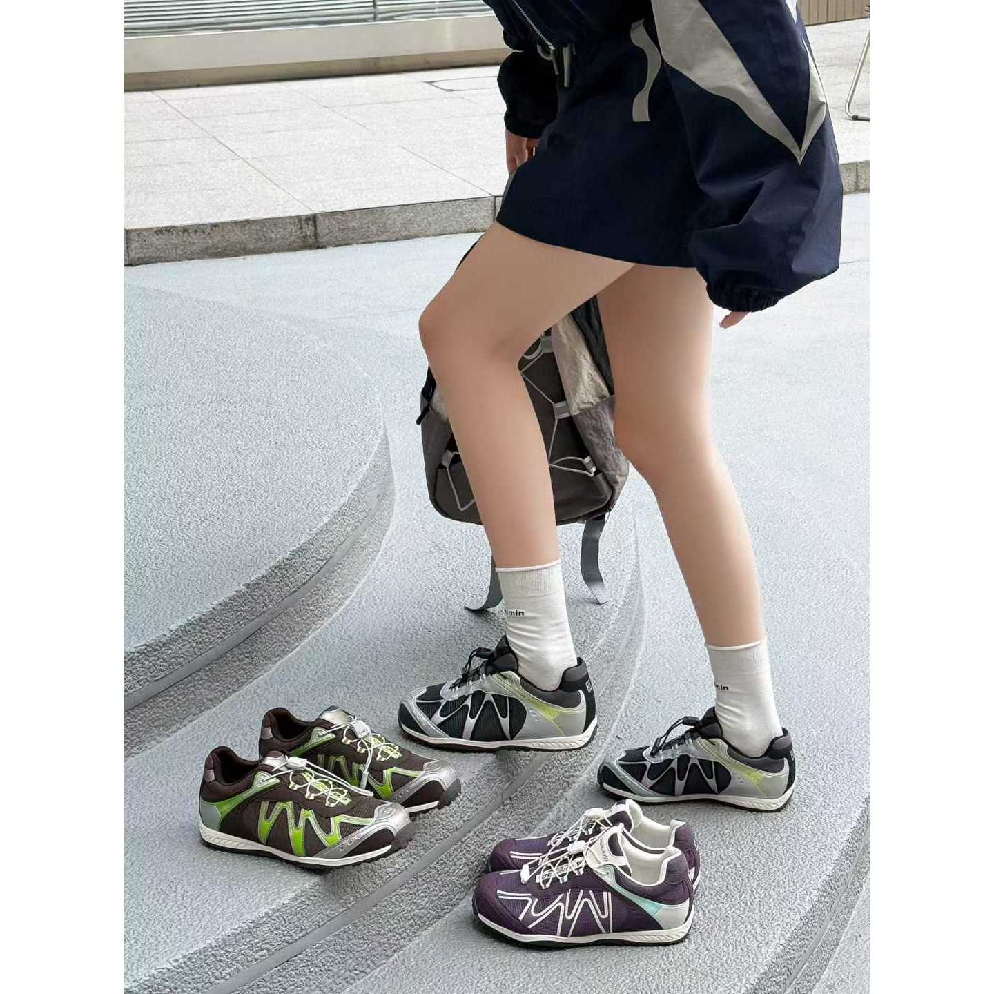 9557秋季简约百搭软底休闲鞋